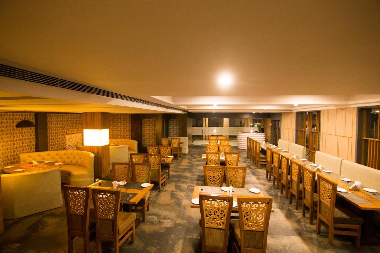The River Front Resort Sitapur Muafi 외부 사진