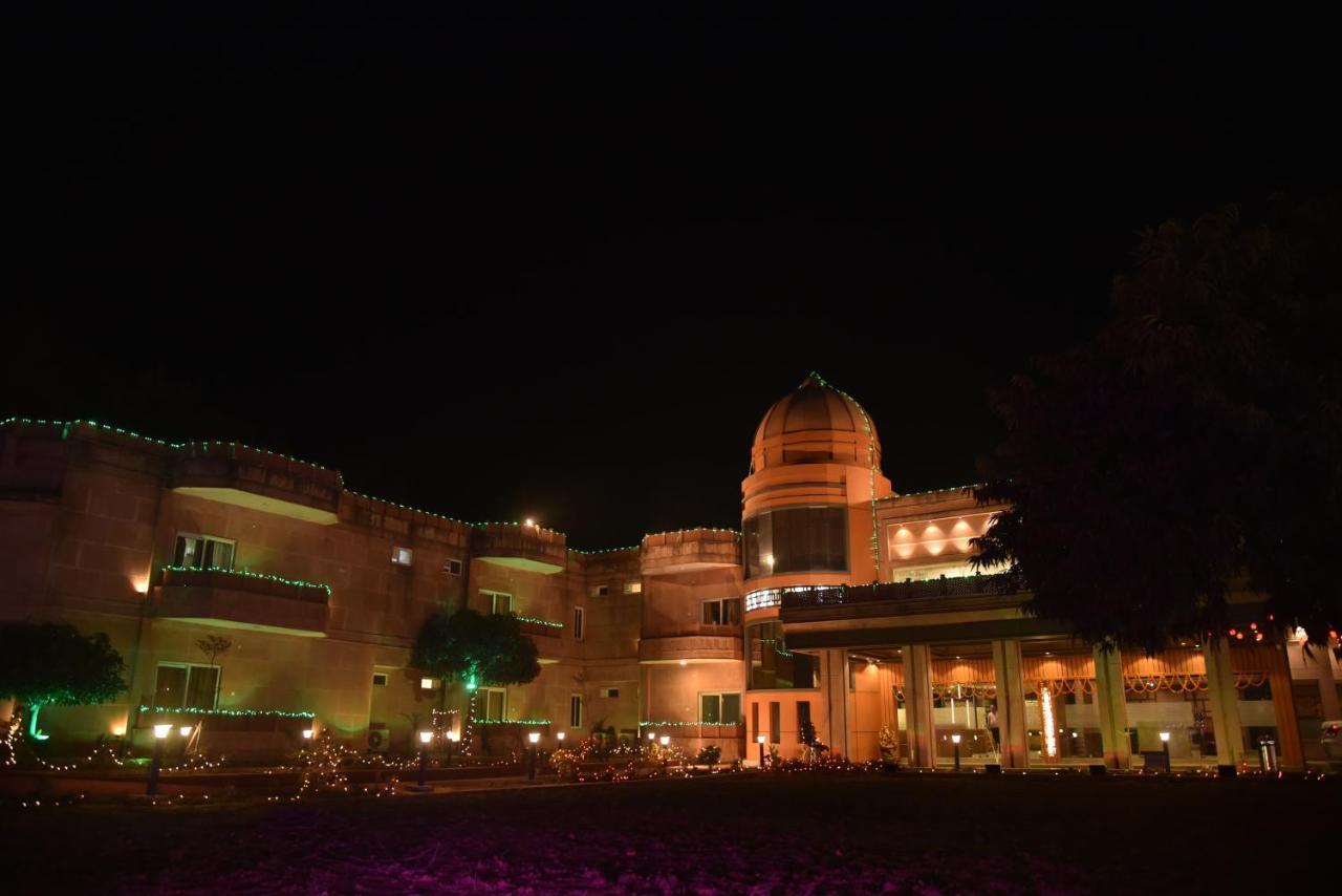 The River Front Resort Sitapur Muafi 외부 사진