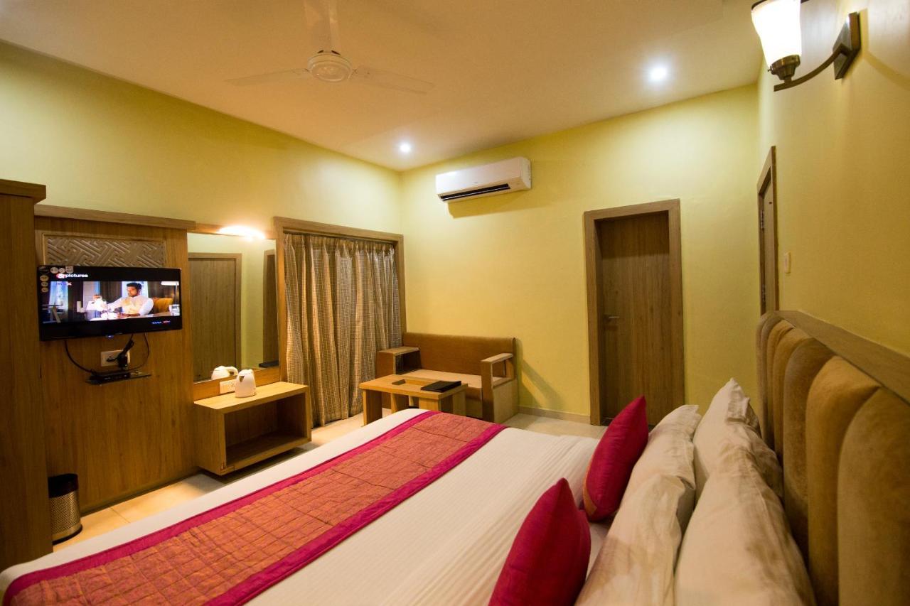 The River Front Resort Sitapur Muafi 외부 사진