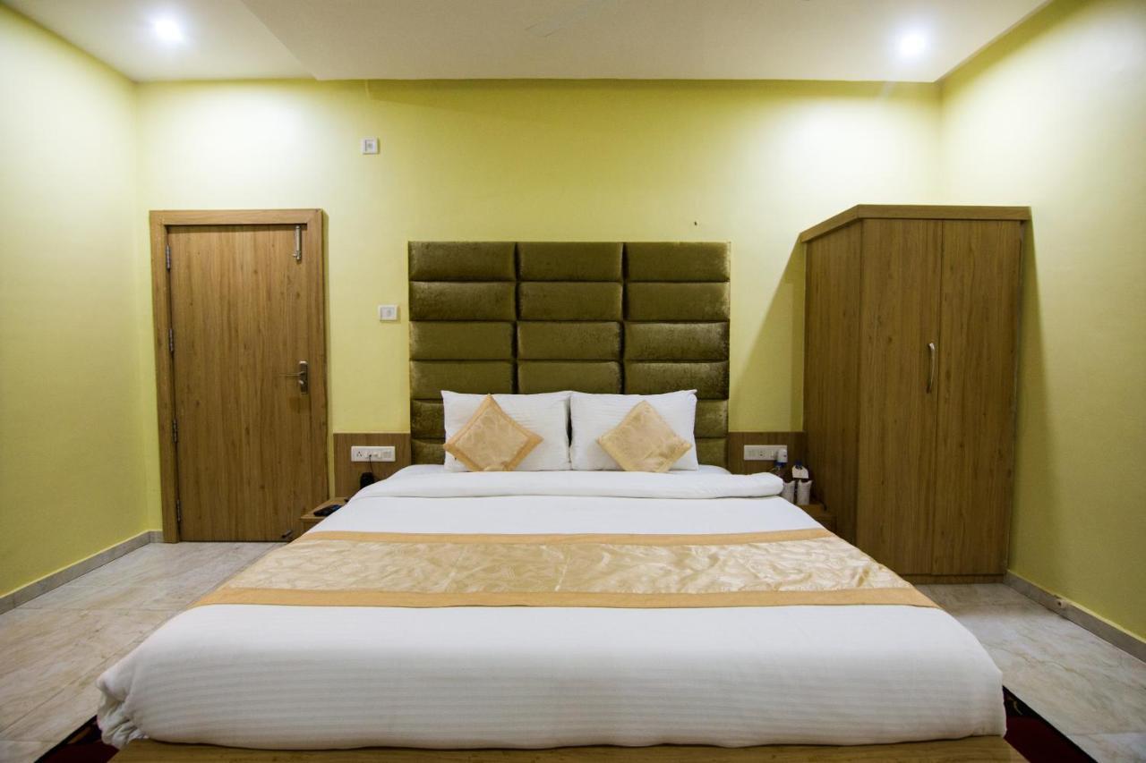 The River Front Resort Sitapur Muafi 외부 사진