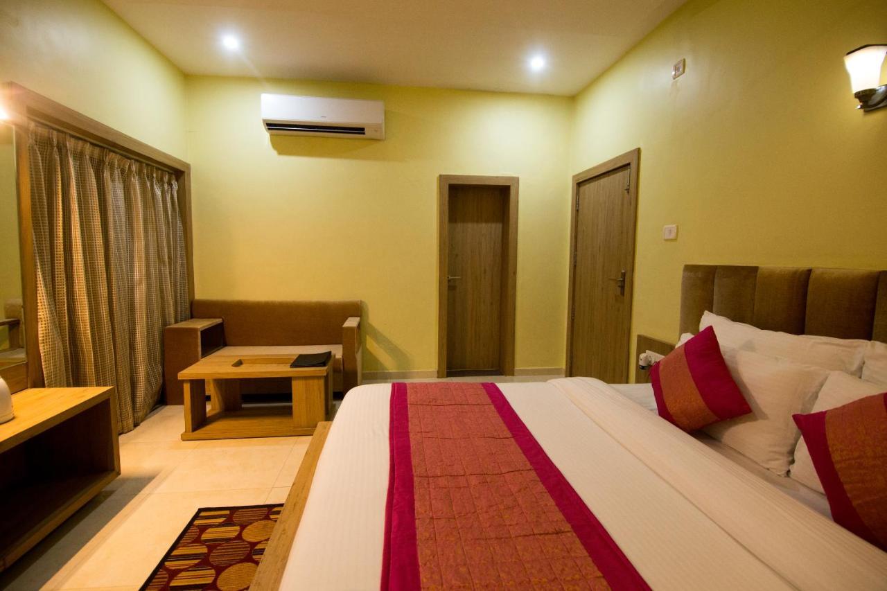The River Front Resort Sitapur Muafi 외부 사진