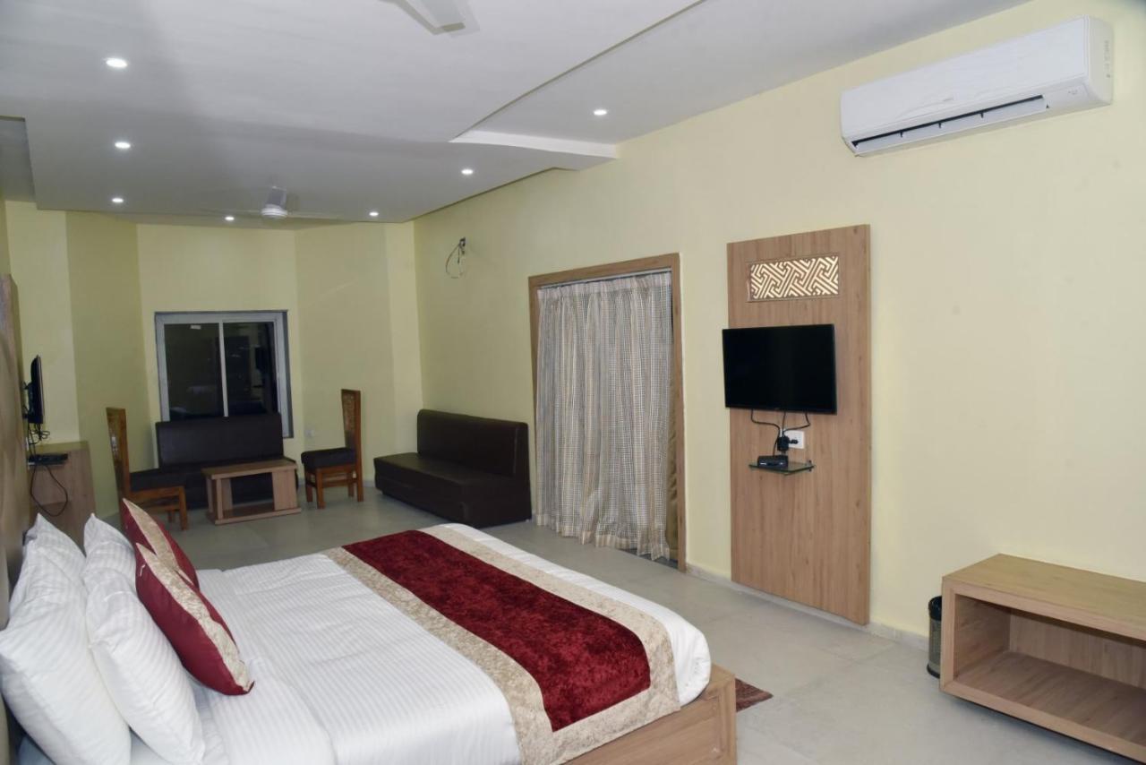 The River Front Resort Sitapur Muafi 외부 사진